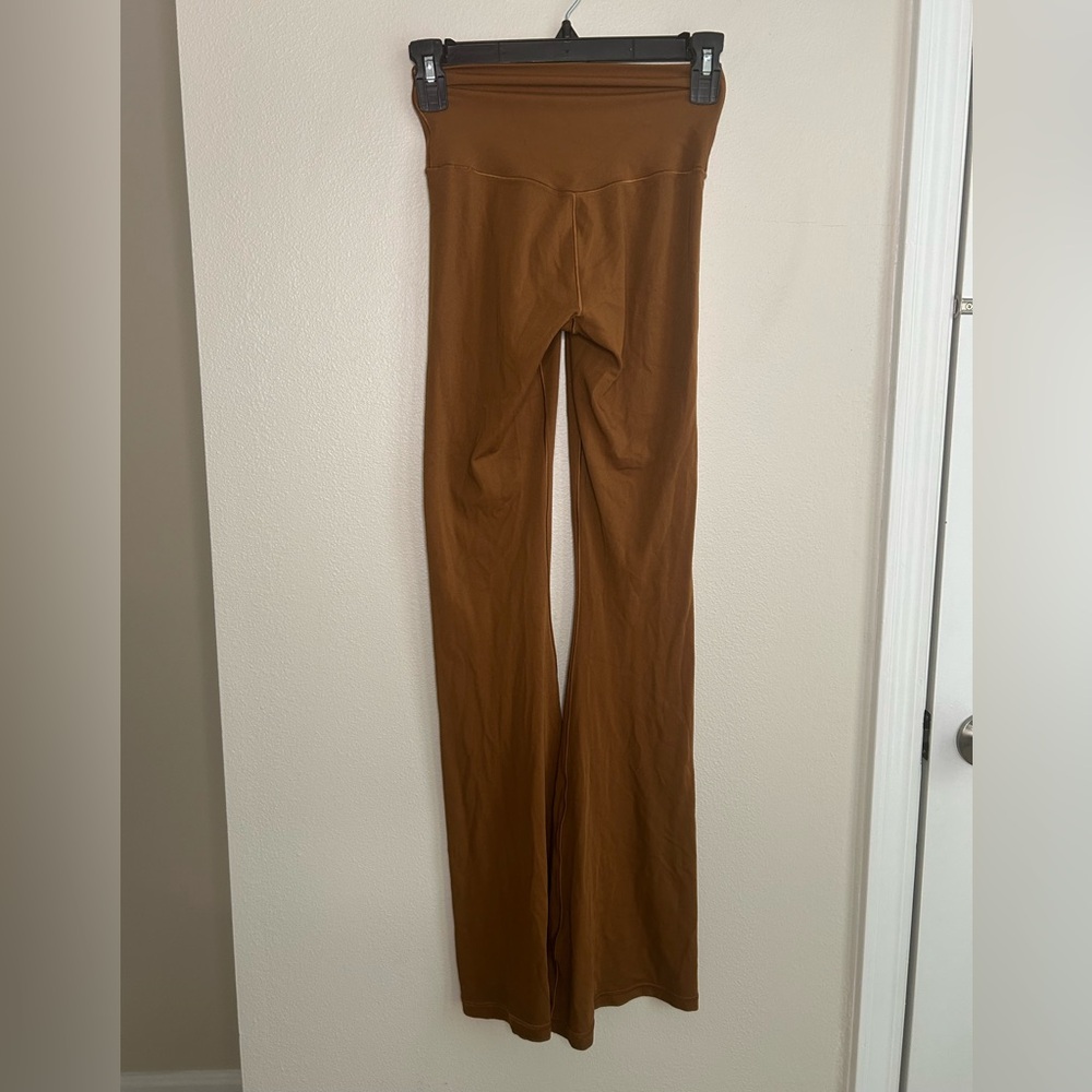 OFFLINE By Aerie Real Me High Waisted Ruched Flare Legging Brown Size S Small - Picture 6 of 9